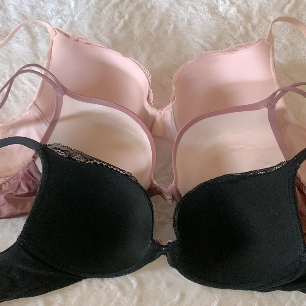 Victoria's Secret Bra Bundle -Black, Mauve, Pink. - Picture 5 of 5